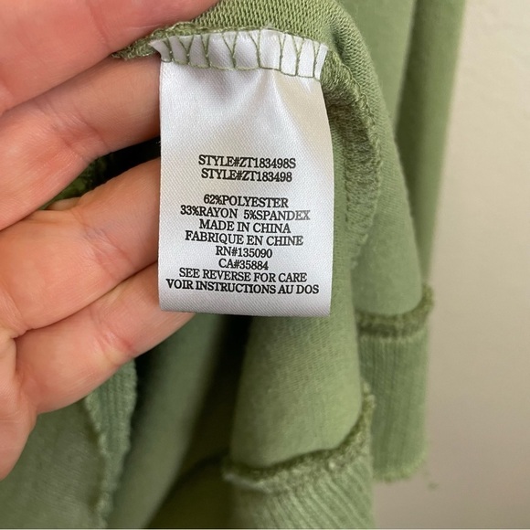 Z Supply Green Soft Spun Mock Neck Long Sleeve Lightweight Sweater Size Large - Picture 8 of 8